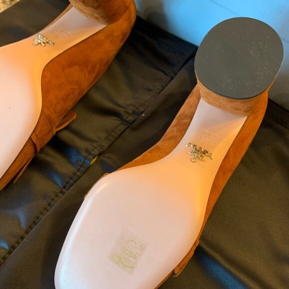 Authentic Prada Loafers-New in Box- Never Worn- Size 37.5/US SIZE 7.5 - Picture 4 of 7